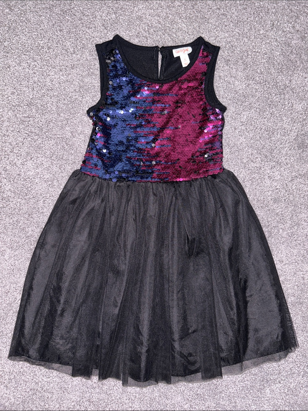 Cat & Jack Girls’ (6) Dress